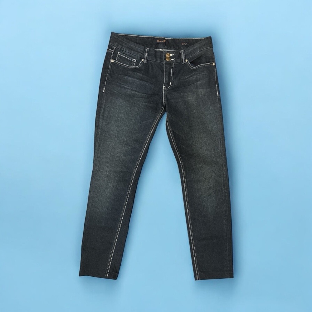 Women’s Seven7 low rise, dark wash, legging jeans in size 10